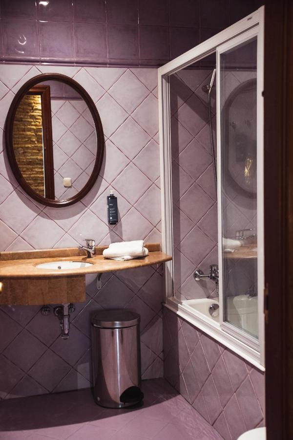 Habitación Doble con baño - 2 camas